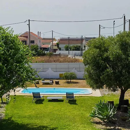 빌라 Portucale ! Caparica Sun & Breeze - Shared Pool & Garden 차르네카