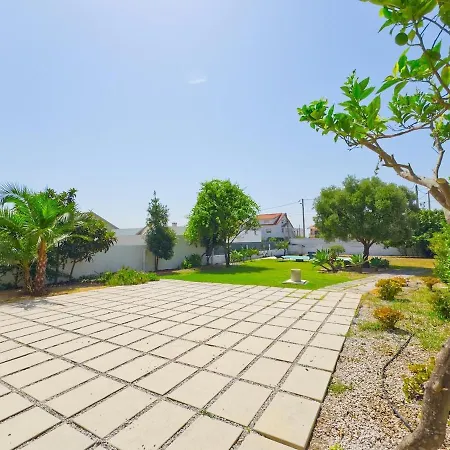 빌라 Portucale ! Caparica Sun & Breeze - Shared Pool & Garden