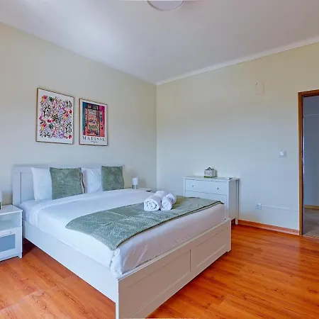 빌라 Portucale ! Caparica Sun & Breeze - Shared Pool & Garden *