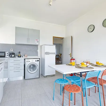 Portucale ! Caparica Sun & Breeze - Shared Pool & Garden 차르네카