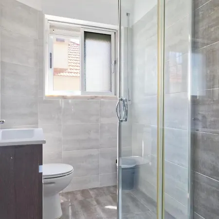Portucale ! Caparica Sun & Breeze - Shared Pool & Garden 빌라 *